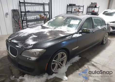 2012 BMW 750Li из США, поврежденный, VIN WBAKB8C57CC963728